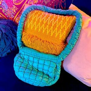 URBAN FIT teal puffer purse - NEW